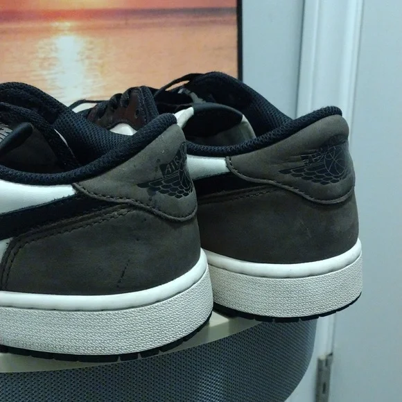 Mens Air Jordan 1 Low Mocha 9.5 - Picture 9 of 9